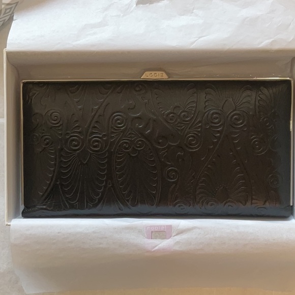 Lodis Black Leather Wallet - Picture 3 of 6